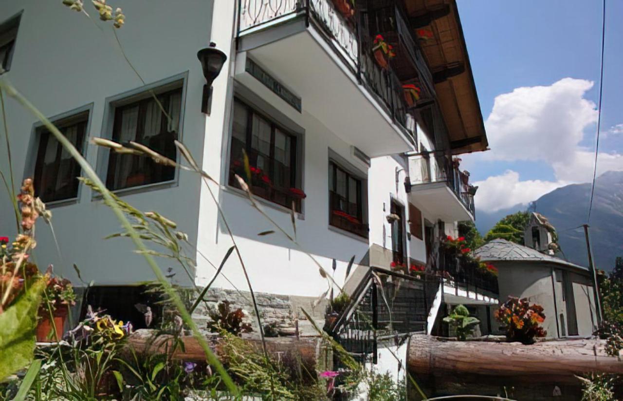 Hotel Laurent Gaby Exterior foto